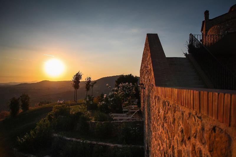 Castello Di Velona, Resort Thermal Spa & Winery Montalcino Exterior foto